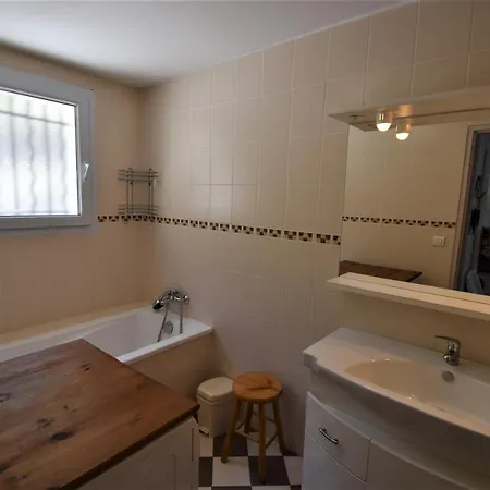 Vaujanylocations - Roches Grandes 47 Holiday home
